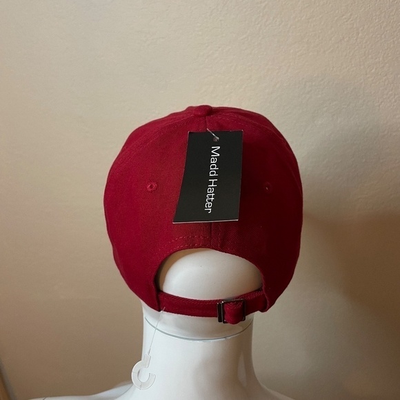 NWT Madd Hatter 100% Cotton Adjustable Cat Mom Baseball Hat, Red. - Picture 10 of 11